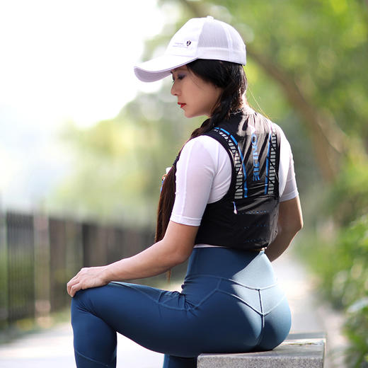 5L奥尼捷 越野跑背包 户外水袋包C933S 商品图1