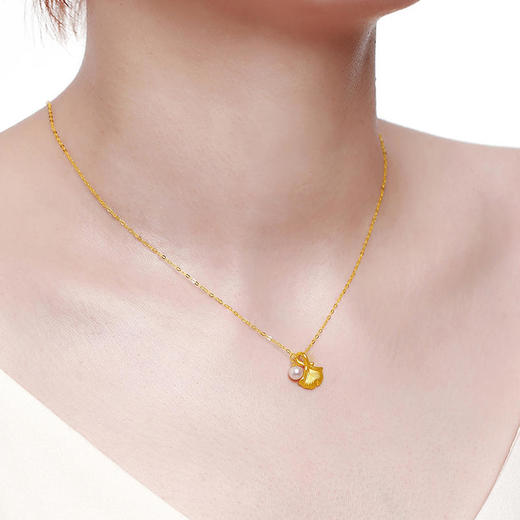 金六福荣耀黄金项链丨三生有杏丘比特之翼珍珠吊坠999足金项链 商品图1