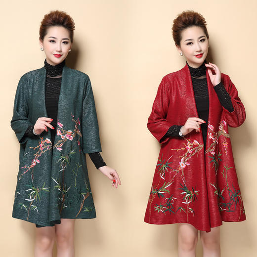 FLOF-A940-6837新款时尚优雅气质宽松中长款绣花外套 商品图3