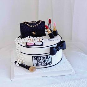 女神必备 香奈儿 | 半翻糖奶油蛋糕