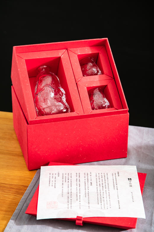 酒器套装礼盒 一壶两杯 传承匠人手作 每一只都是独一无二的 东方美学传承 还可以做花器 家居饰品 无铅玻璃|百里居 商品图7