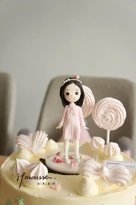 「翻糖定制」奶油蛋糕+翻糖人物 草莓女孩 商品图1