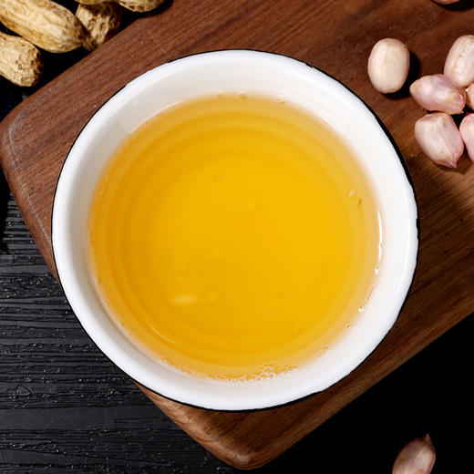 隆林花生油—广西隆林县一级压榨花生油 商品图1