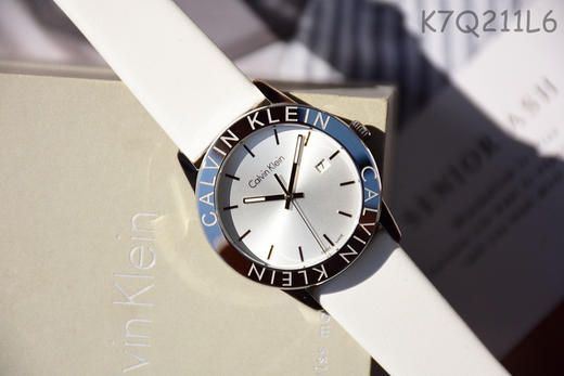 原单CK Calvin Klein/卡尔文·克莱恩女表K7Q211L6
机芯：原装石英机芯
表壳：316L精钢
表镜：矿物质强化玻璃 商品图1