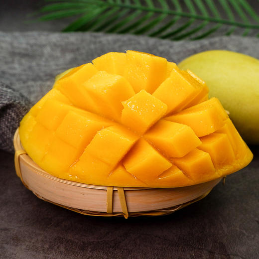广西玉芒芒果 软糯香甜 果肉软滑多汁 4.5装 商品图4