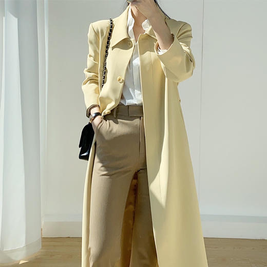 气质女神范·鹅黄色长款风衣外套 商品图2