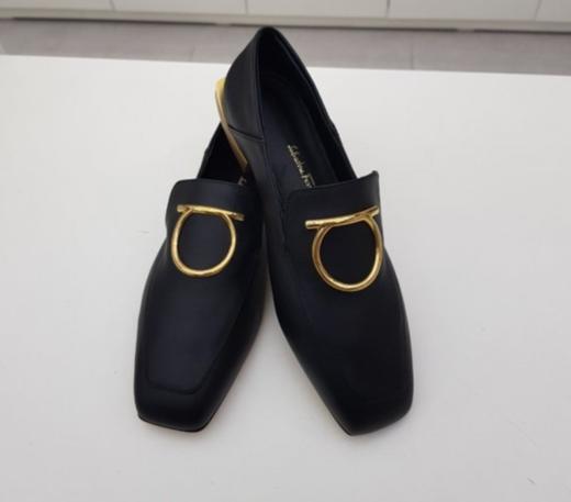 奥莱 [菲拉格慕]特色乐福鞋01N493黑色（80061049002）JPY带授权招加盟代理 商品图1