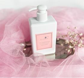 秋季干燥的节奏来得太快！肌肤补水节奏跟不上。