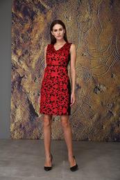 【伯妮斯茵】171S028--红色连衣裙-- 世界第八大奇迹-伊斯塔尔门（窗棱）--《两河文明》