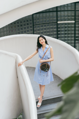 优雅大方的连衣裙