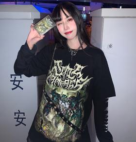 猖獗一时乐队官方Oversize版型T恤