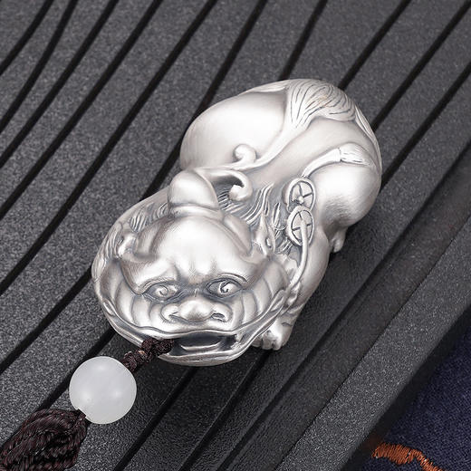 S999银貔貅手把件【YH06400015】纯银2101 商品图0