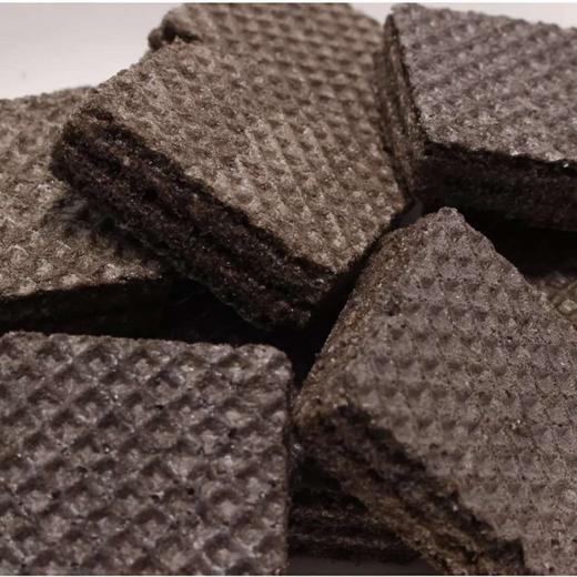 【3包14.8元】日本 三浦 黑芝麻 酥口夹心威化饼干 75g 商品图1