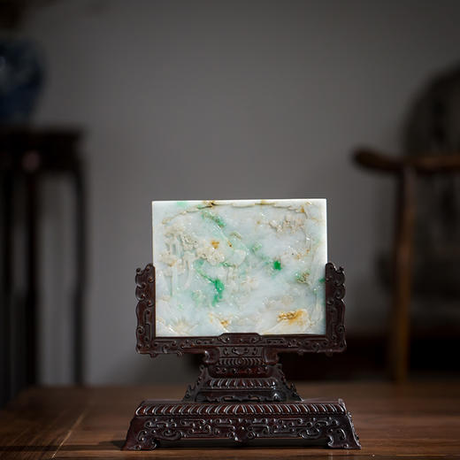 清代 红木座翡翠屏芯人物出行图插屏 商品图0