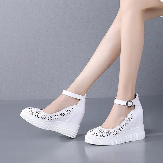 【预售5天】英伦风花朵镂空，坡跟内增高浅口高跟凉鞋HX-5561 商品图2
