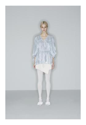 复古悬流千褶上衣