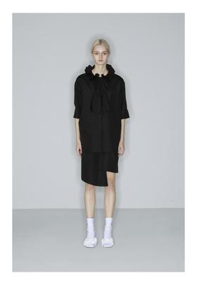 多层溢边长款衬衫