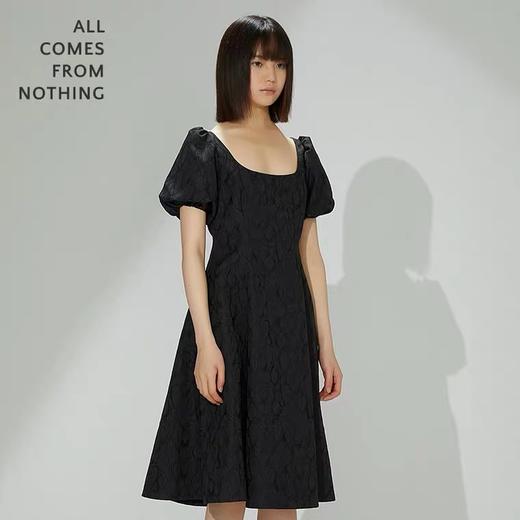 珍珠背链大摆长连衣裙 商品图0