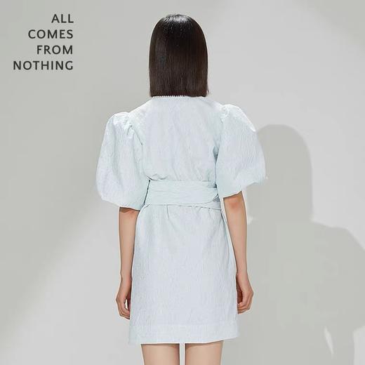 珍珠饰边围裹连衣裙 商品图1