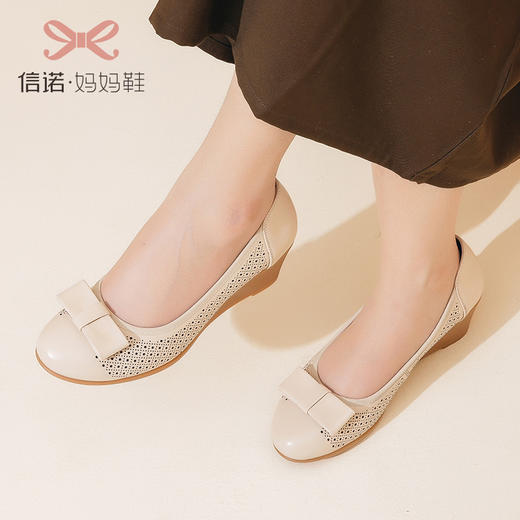 信诺真皮妈妈鞋2021年春季新款休闲坡跟软底中年单鞋镂空夏皮鞋女23C1008-1 商品图0