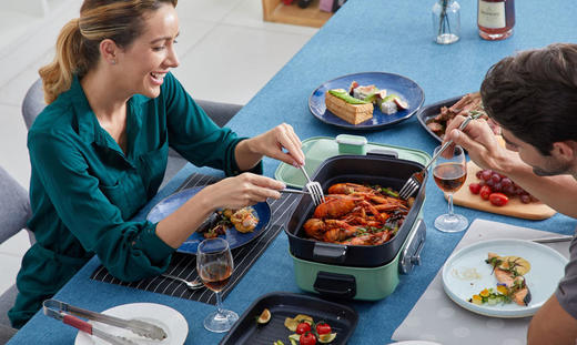 英国摩飞MR9088多功能料理锅电烧烤锅烤炉网红火锅烤肉一体家用 商品图4