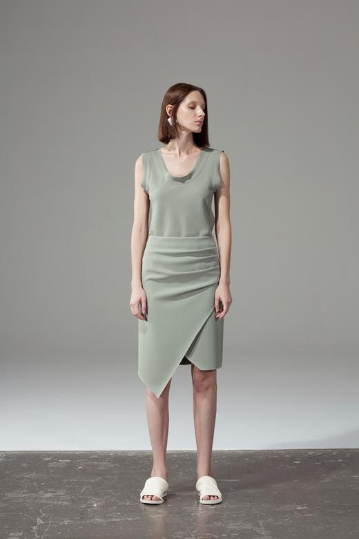 领口袖口压边背心 商品图0