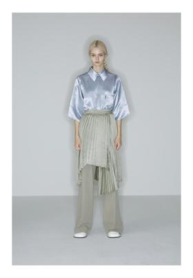 宽松半袖单兜衬衫