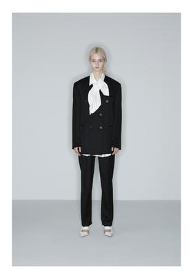 无领双排扣西服