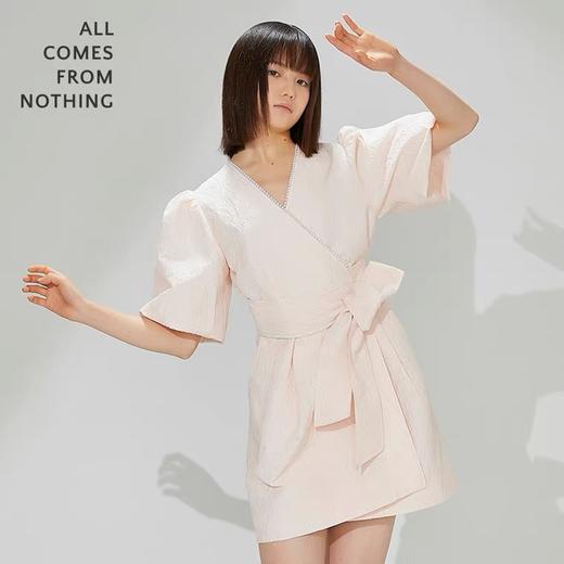 珍珠饰边围裹连衣裙 商品图0