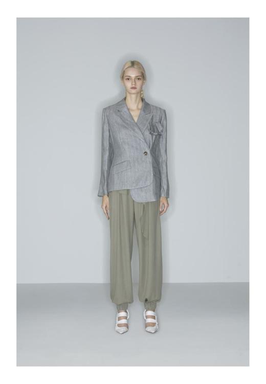 口袋巾装饰西服 商品图0