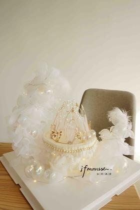 「女士」梦幻月亮船