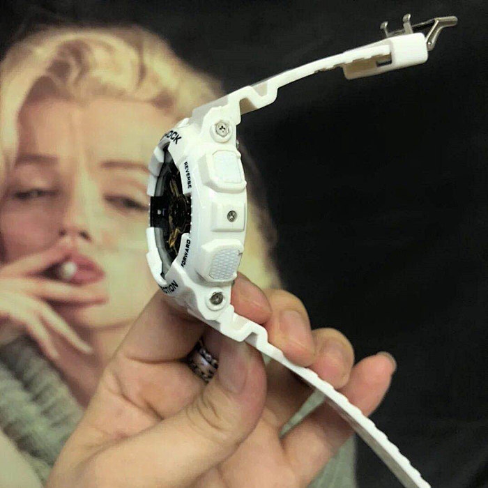 正宗嗨g扣留货18折13齐色载入史册情侣款卡家运动手表抬手灯200米防水