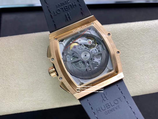 恒宝 大爆炸 计时款V2版4700机芯｛腕表之家 品牌新闻｝继前年夏天发布SPIRIT OF BIG BANG全黑腕表后，如今Hubiot宇舶表以赛车为灵感 商品图5