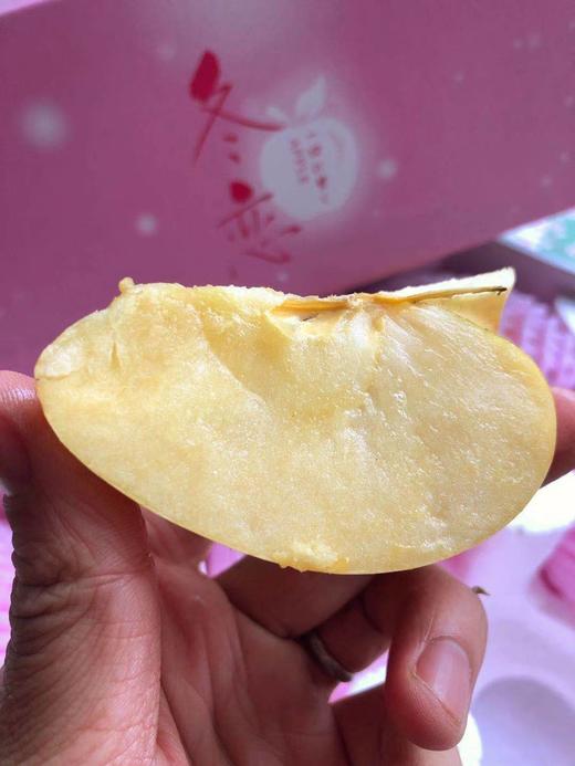 冬恋苹果有一股浓郁的果香肉质紧脆甜而不腻9个装箱江浙沪包邮