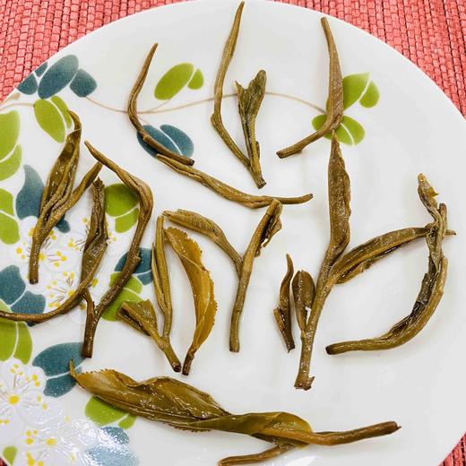 【细叶皇后】2003年稀量头春全芽头纯料，镇店之宝 商品图2