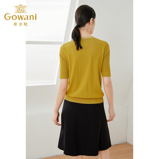 【两色可选】乔万尼早春冰丝针织衫薄款小香风设计感v领修身夏款上衣EI2M821 商品图3