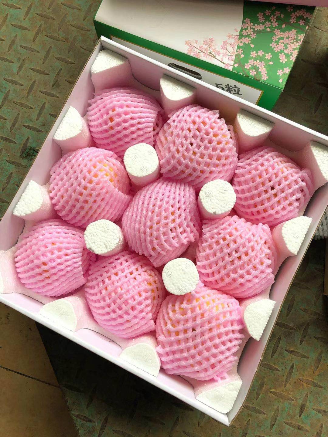 冬恋苹果有一股浓郁的果香肉质紧脆甜而不腻9个装箱江浙沪包邮