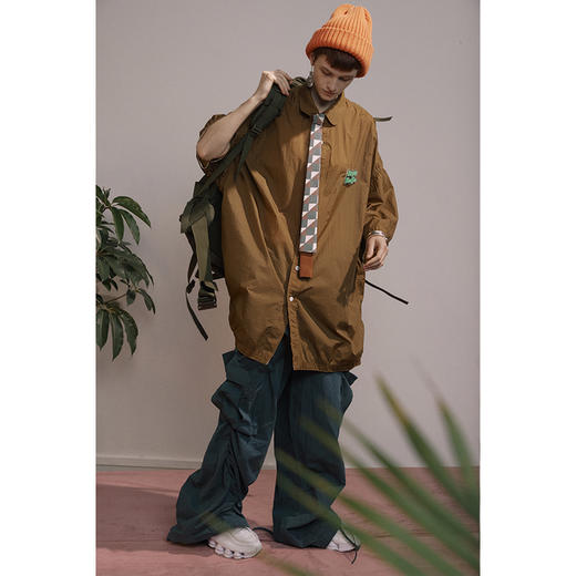 UMAMIISM 20SS 轻薄速干薇薇安莫娘小圆衬衫领可拆卸领带短袖衬衫 商品图2