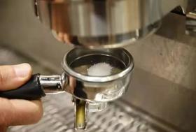  日常保养│咖啡机清洗药片咖啡机清洁全攻略！ 