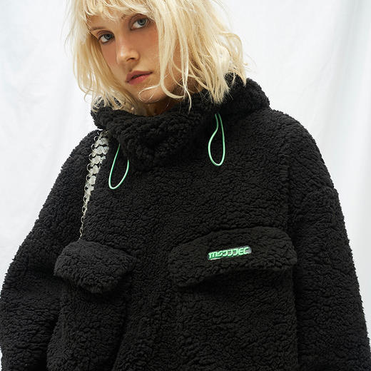 MODITEC 20秋冬 立体贴袋连帽羊羔绒外套 双色保暖套头外套 商品图3