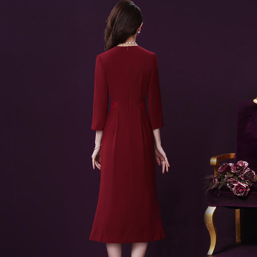 WXY-新款七分袖收腰女神范绣花缎面裙醋酸红色连衣裙 商品图2