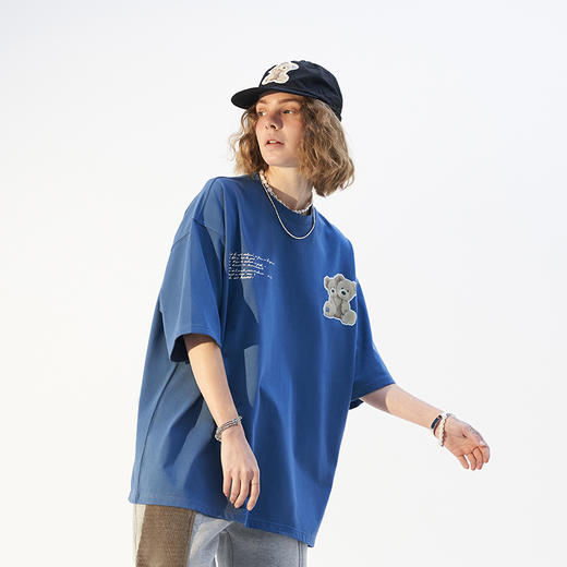 MODITEC 21春夏 毛绒小熊彩色印花宽松落肩短袖 全棉印花短袖 商品图1