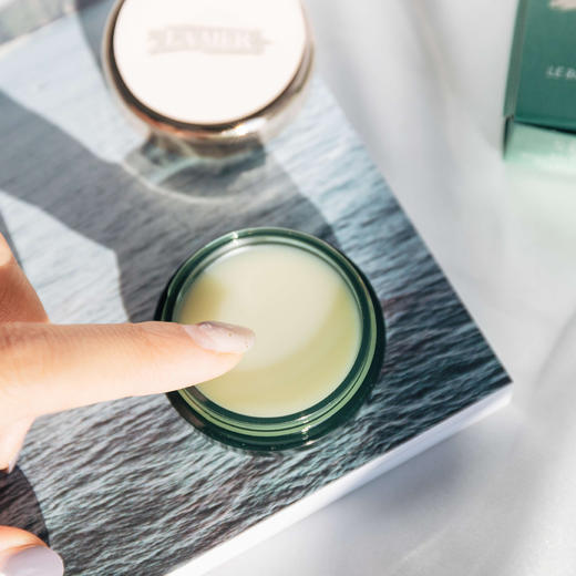 【海蓝之谜润唇膏5g】lamer海蓝之谜润唇膏唇霜5g |保湿滋润唇膜打底唇部护理淡唇纹 商品图2