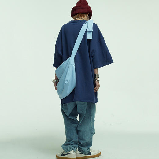 UMAMIISM 20SS 惊悚电影字体刺绣百褶圆领T恤 商品图1