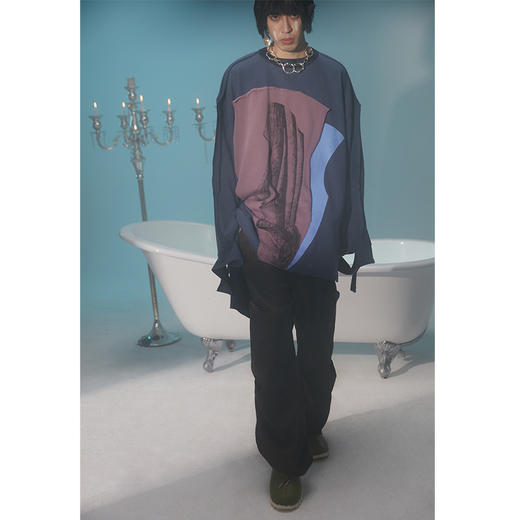 UMAMIISM 有茂密声 21SS 巨石人像贴布厚磅圆领长袖套头卫衣 商品图1