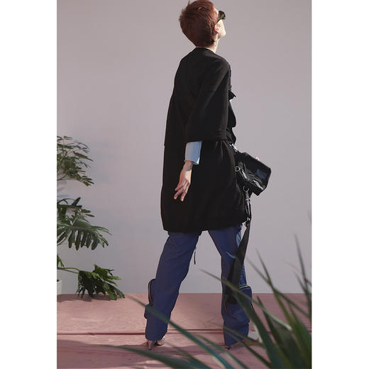 UMAMIISM 20SS 城市的浪漫运作  宽松休闲复古版型多口袋登山裤 商品图2