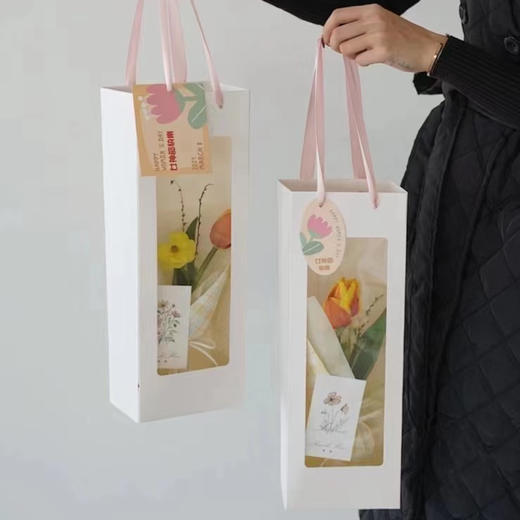 纯粹郁金香 · 花束 商品图1