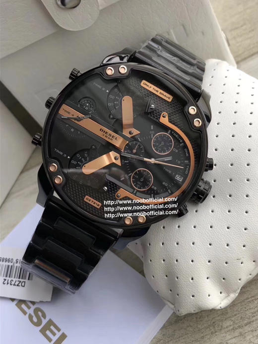 原单货！！！！！！DIESEL迪赛‎外贸公‎司订‎单 Diesel‎极具时尚‎与个‎性的男‎士手表 意‎大‎利Diesel设计 黑‎色表带‎风‎格非常‎年轻而富‎有创‎意 商品图6