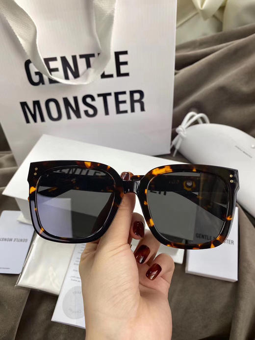 GM2021最新款-kuku墨镜🕶️ 2色 商品图4