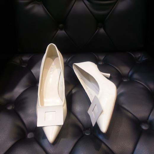 lfgj  jeans  BR902春季新款尖头细跟浅口鞋 商品图11